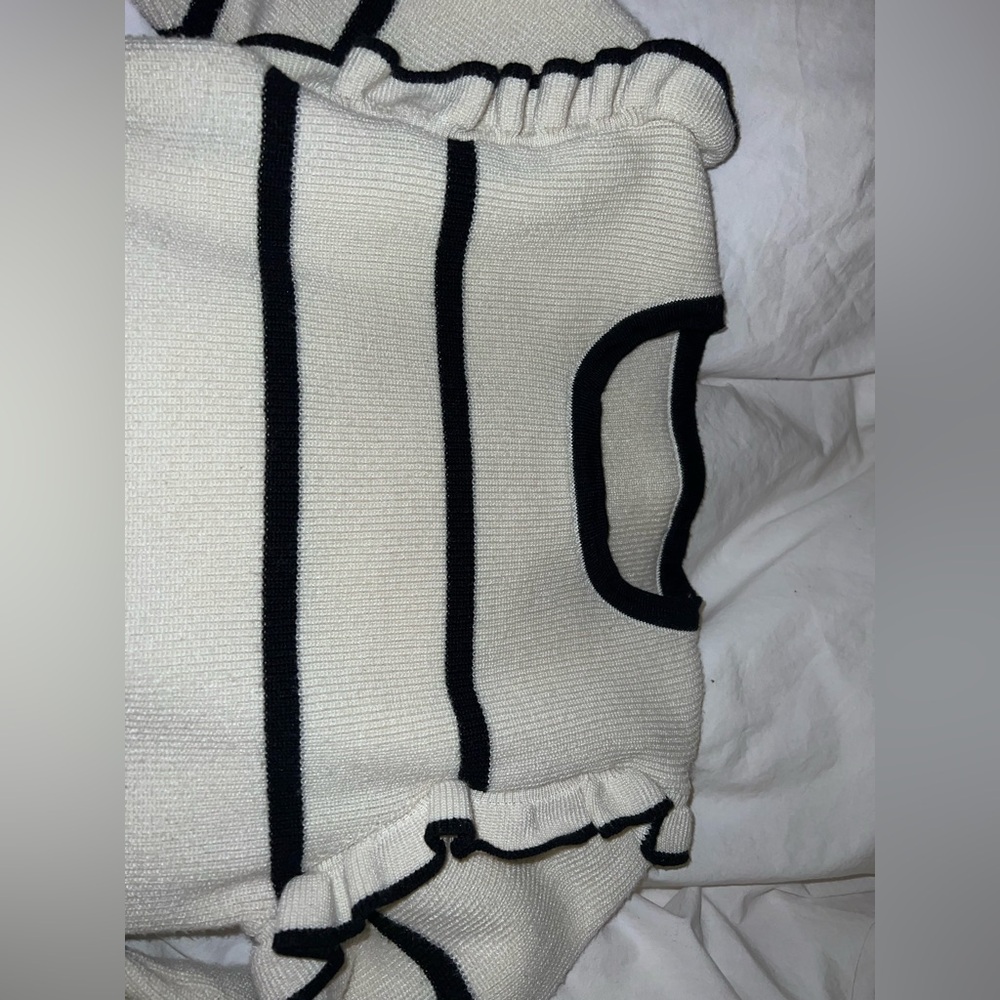 Ruffle Sweater - Picture 2 of 3